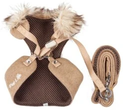 Pet Life ® Luxe 'Furracious' 2-In-1 Adjustable Dog Harness And Leash With Detachable Fur Collar -Tropiclean Store pet life r luxe furracious 2 in 1 mesh reversed adjustable dog harness leash w removable fur collar 181259