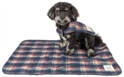 Touchdog ® 2-In-1 Tartan Plaid Dog Jacket And Matching Reversible Dog Mat -Tropiclean Store touchdog r 2 in 1 tartan plaided dog jacket with matching reversible dog mat 258069