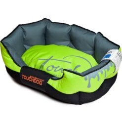 Touchdog ® 'Performance-Max' Sporty Reflective Water-Resistant Dog Bed -Tropiclean Store touchdog r performance max sporty comfort cushioned reflective water resistant fashion pet dog bed mat 189453