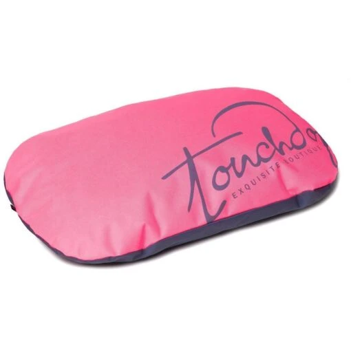 Touchdog ® 'Performance-Max' Sporty Reflective Water-Resistant Dog Bed -Tropiclean Store touchdog r performance max sporty comfort cushioned reflective water resistant fashion pet dog bed mat 993773